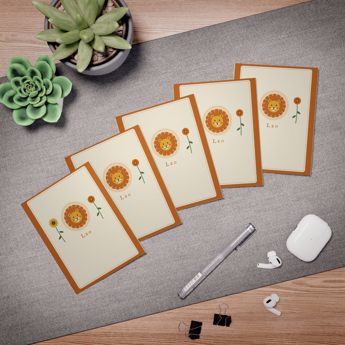 Leo Lion Floral Greeting Cards — 5-Pack Blank Cards